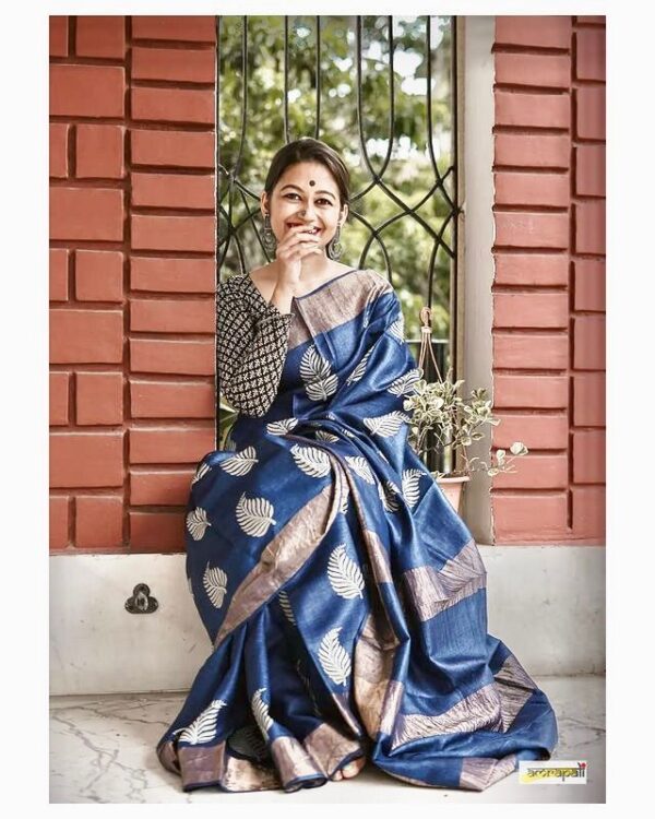 Cottan Saree with Unstitched Blouse in Blue 1