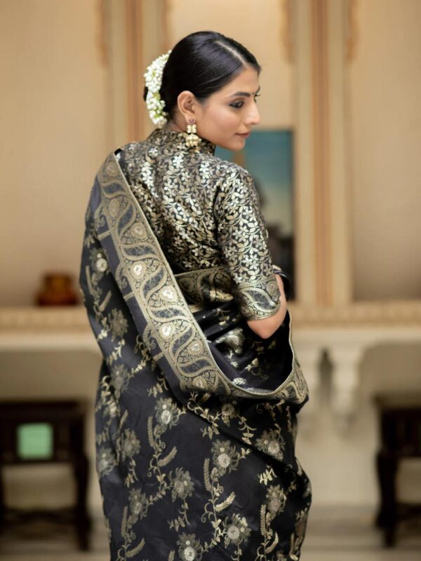 Saree with Unstitched Brocade Blouse in Black 3