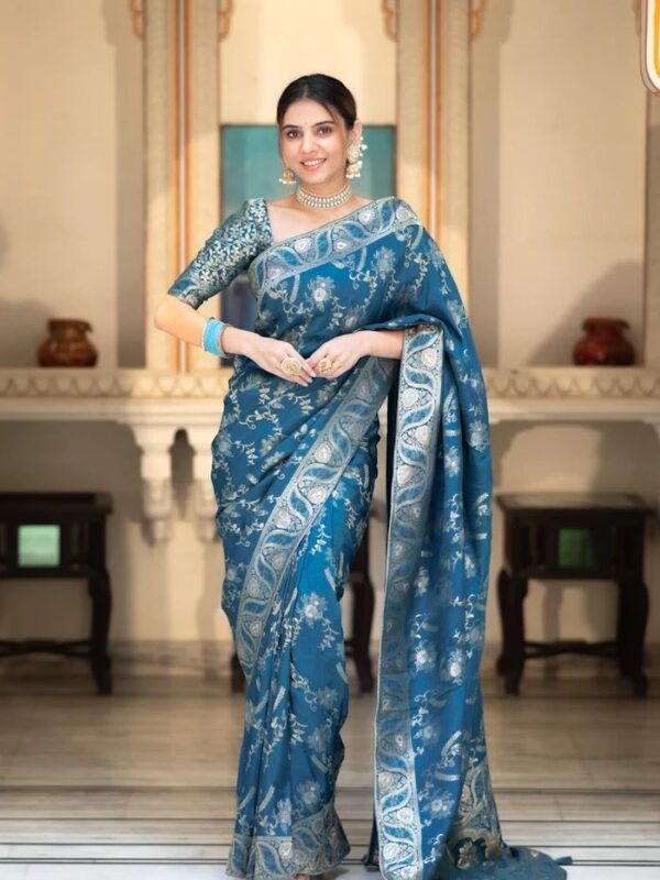 Saree With Unstitched Brocade Blouse in Rama