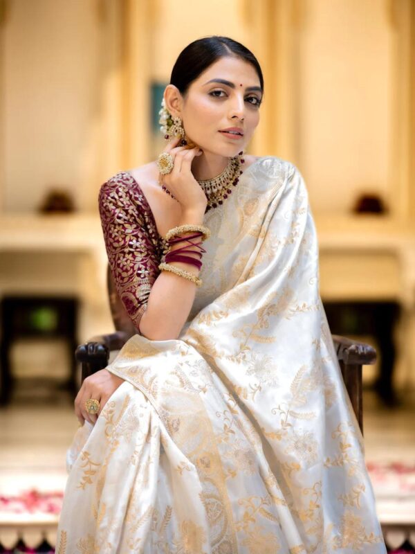 Saree with Unstitched Brocade Blouse in White 3