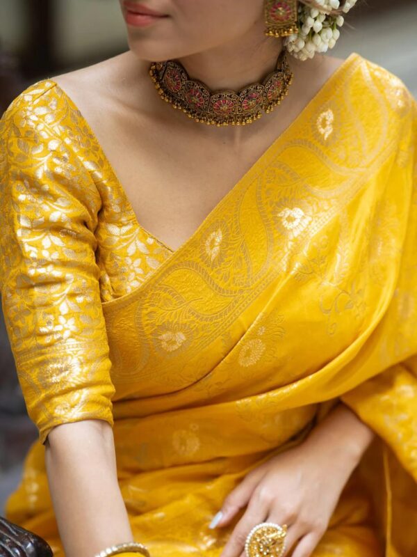 Saree with Unstitched Brocade Blouse in Yellow 3